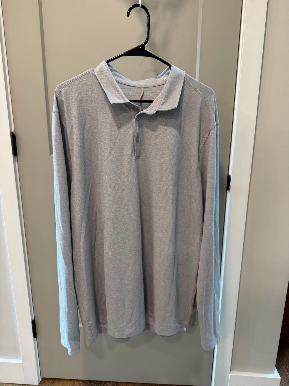 lululemon athletica Men's Long-Sleeve Button-Down Polo in Light Gray